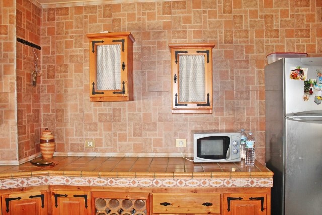 Buzanada 5 Bed House For Sale