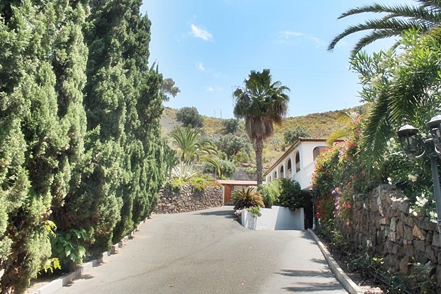 Mount Teide 4 Bed Villa For Sale