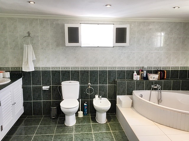 4 bed house for sale in Jardines del Duque, El Duque