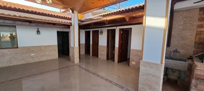 5 bed villa for sale in Palm Mar