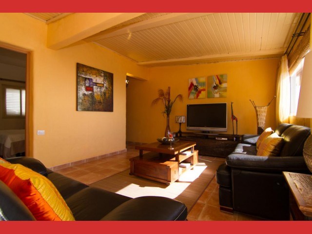 4 bed rustic house for sale in Los Menores