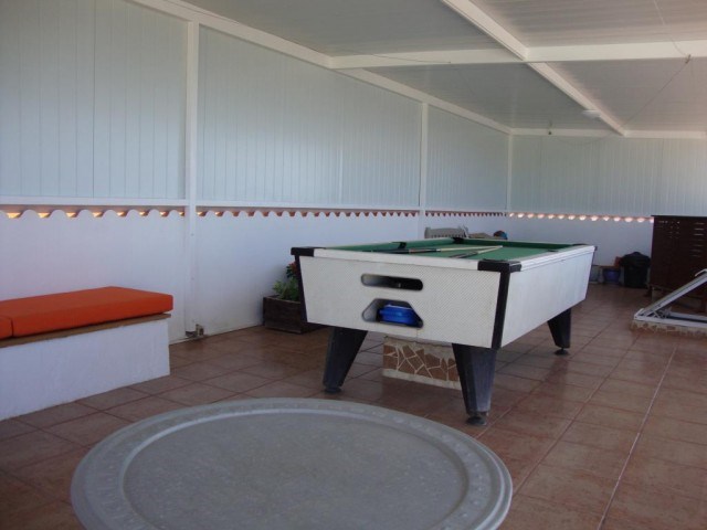 4 bed rustic house for sale in Los Menores