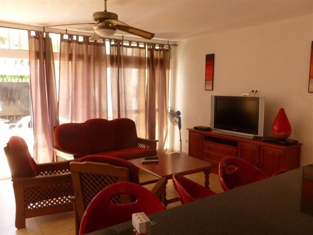 6 bed villa for sale in Callao Salvaje