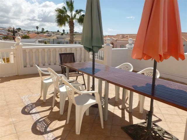 6 bed villa for sale in Callao Salvaje