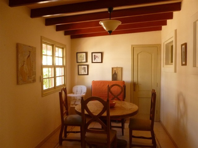 6 bed villa for sale in Callao Salvaje