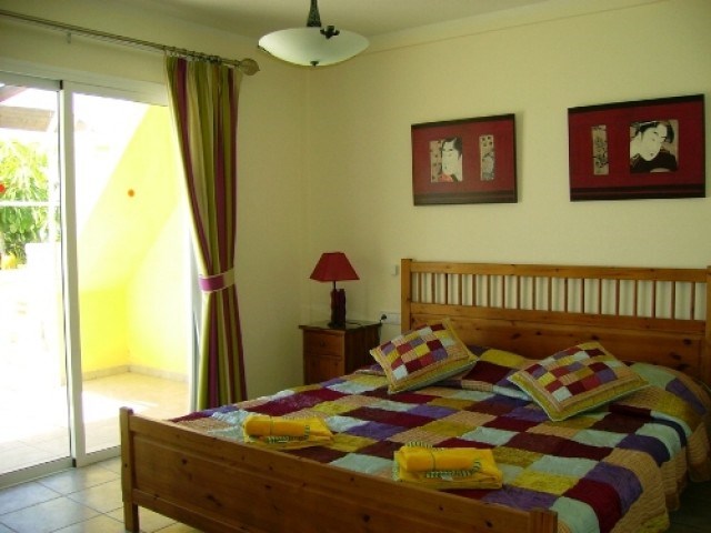 4 bed villa for sale in Callao Salvaje