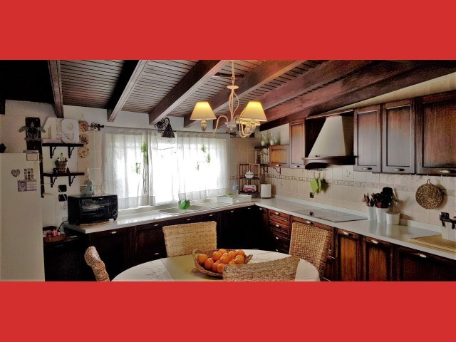 3 bed villa for sale in Los Cristianos