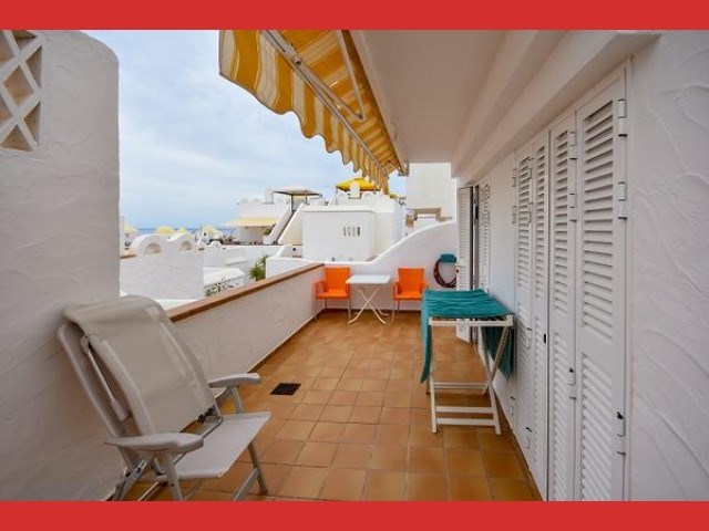 2 bed townhouse for sale in Callao Salvaje