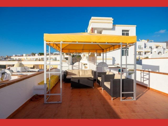 2 bed townhouse for sale in Callao Salvaje