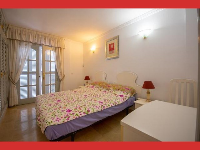 2 bed townhouse for sale in Callao Salvaje