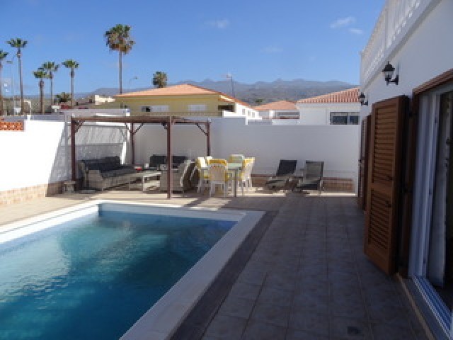 3 bed townhouse for sale in Callao Salvaje