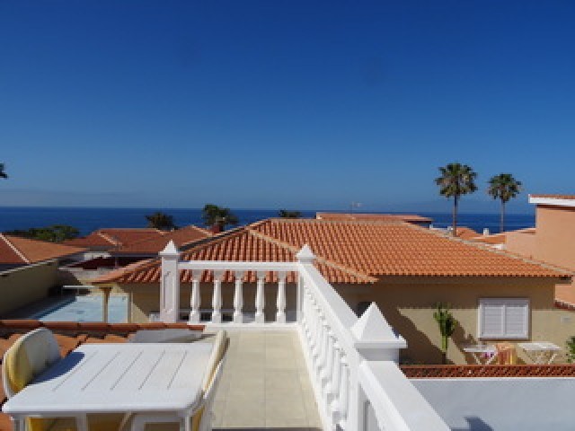 3 bed townhouse for sale in Callao Salvaje