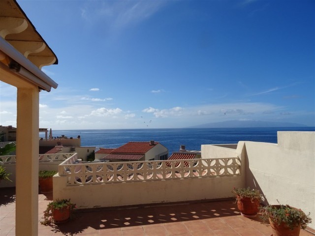 2 bed penthouse for sale in Callao Salvaje