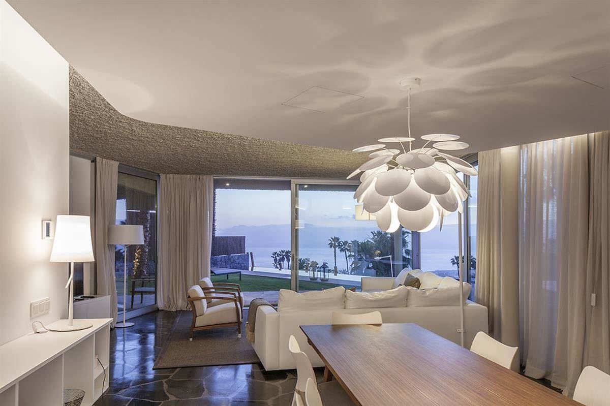 Guia de Isora 2 Bed Villa For Sale