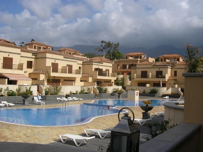 4 bed villa for long term rent in Villas del Duque, El Duque