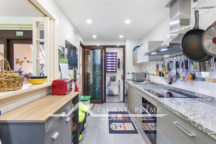 3 bed penthouse for sale in Palm Gardens, Amarilla Golf