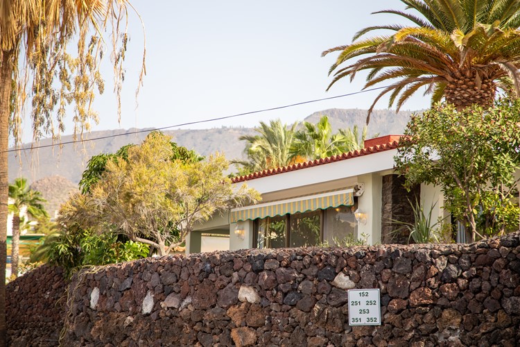 Bungalow For sale in El Madronal, Tenerife