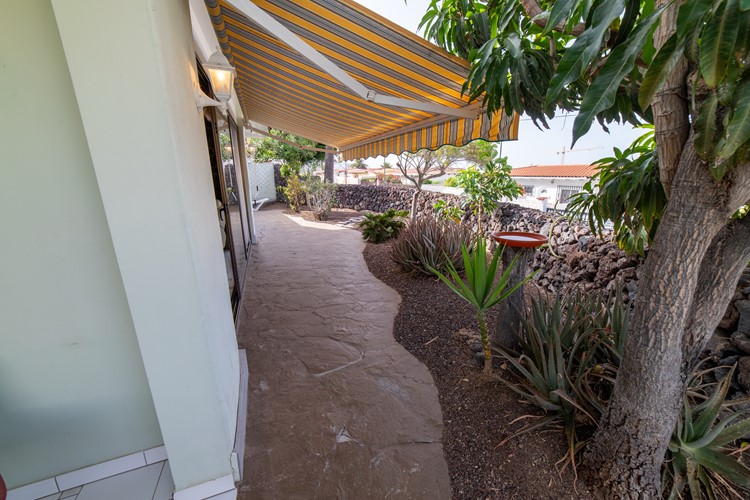 2 bed bungalow for sale in El Madronal