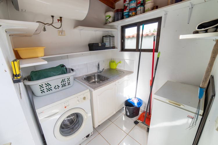 2 bed bungalow for sale in El Madronal