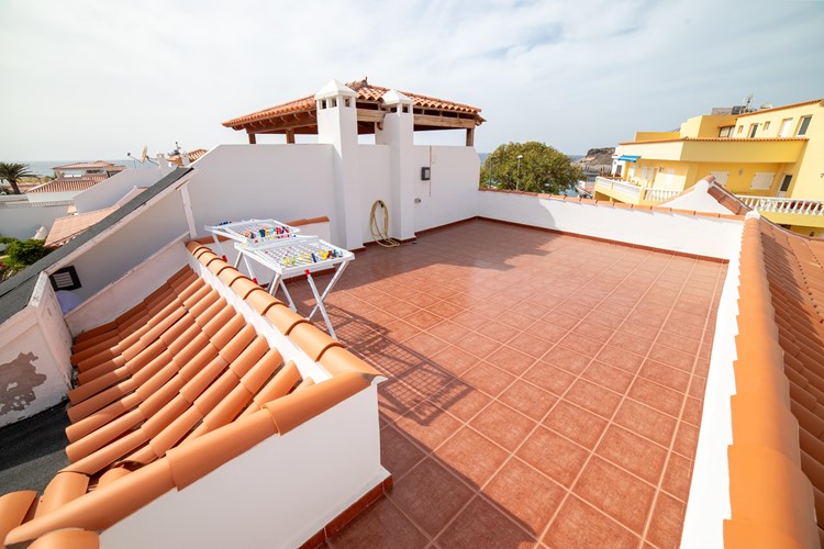 4 bed villa for sale in La Caleta