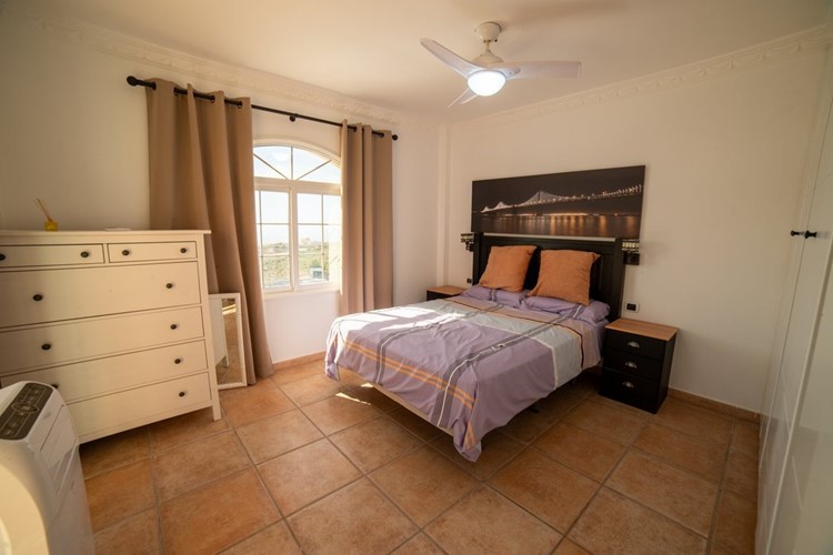 8 bed villa for sale in El Salto