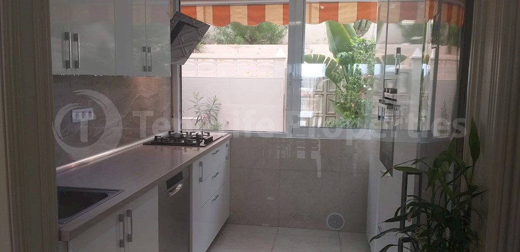 2 bed townhouse for sale in Roque del Conde