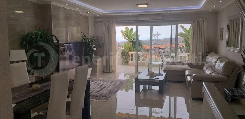 2 bed townhouse for sale in Roque del Conde