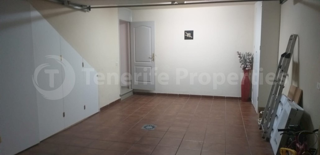 2 bed townhouse for sale in Roque del Conde