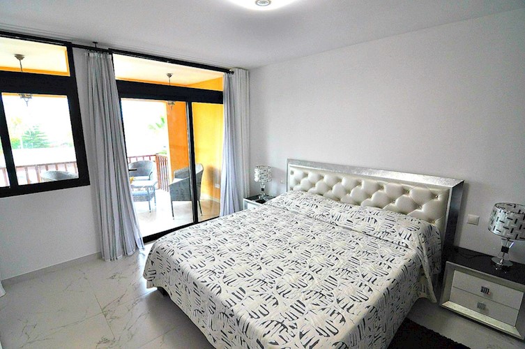 3 bed apartment for sale in Pueblo Canario, Las Americas