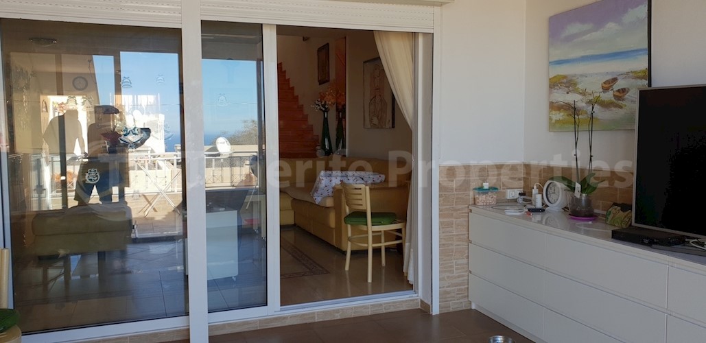 2 bed duplex for sale in Roque del Conde