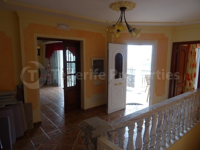 3 bed villa for sale in Callao Salvaje