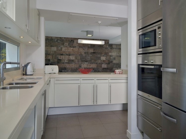 5 bed villa for sale in Habitats del Duque, El Duque