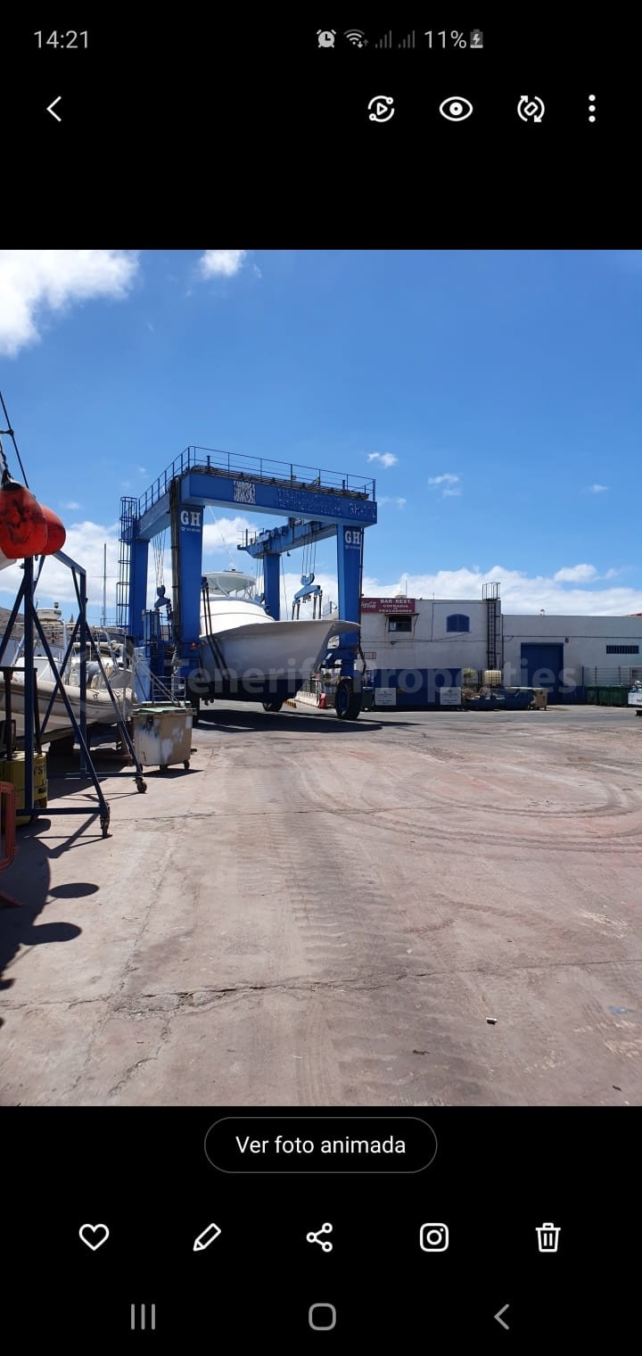 Garage/workshop for sale in Los Cristianos