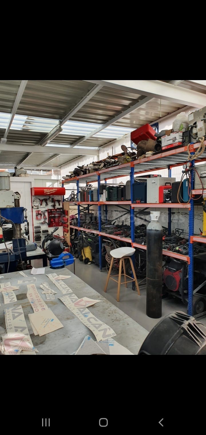 Garage/workshop for sale in Los Cristianos