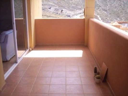 2 Bed Apartment For Sale in Roque del Conde