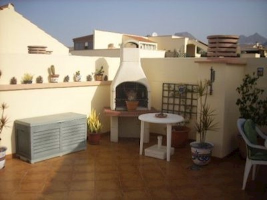 2 Bed Apartment For Sale in Parque de la Reina