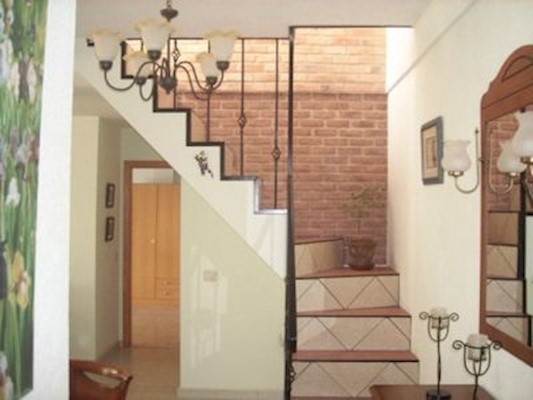 2 Bed Apartment For Sale in Parque de la Reina