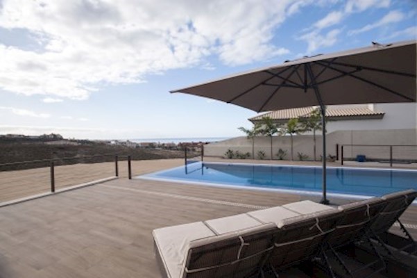 4 Bed Villa For Sale in La Caleta