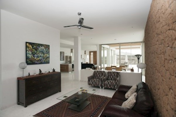 4 Bed Villa For Sale in La Caleta