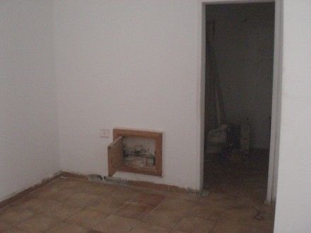 San Eugenio Bajo Empty Local For Sale