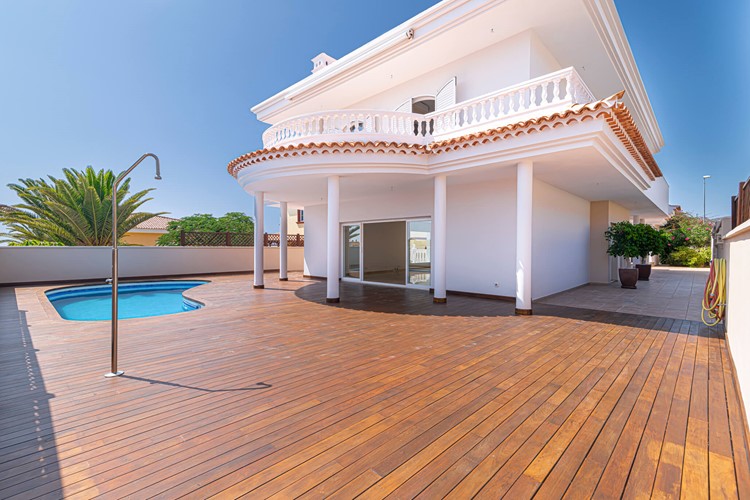 4 bed villa for sale in Los Olivos