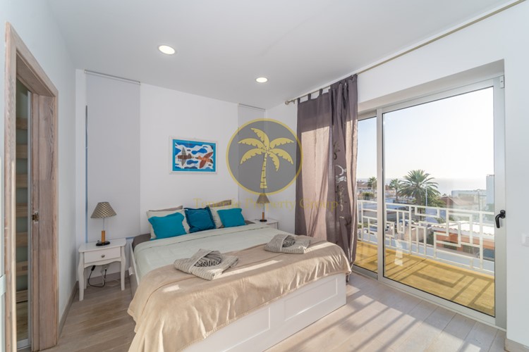 3 bed villa for sale in Callao Salvaje