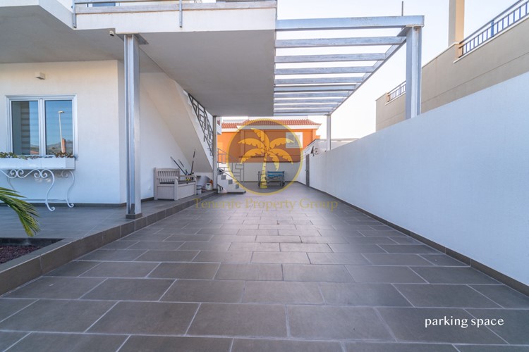 3 bed villa for sale in Callao Salvaje