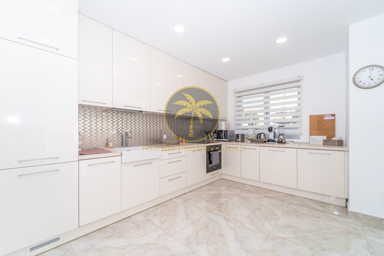 3 bed villa for sale in Callao Salvaje