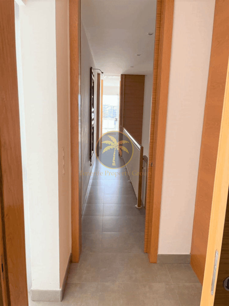 3 bed apartment for sale in La Caleta