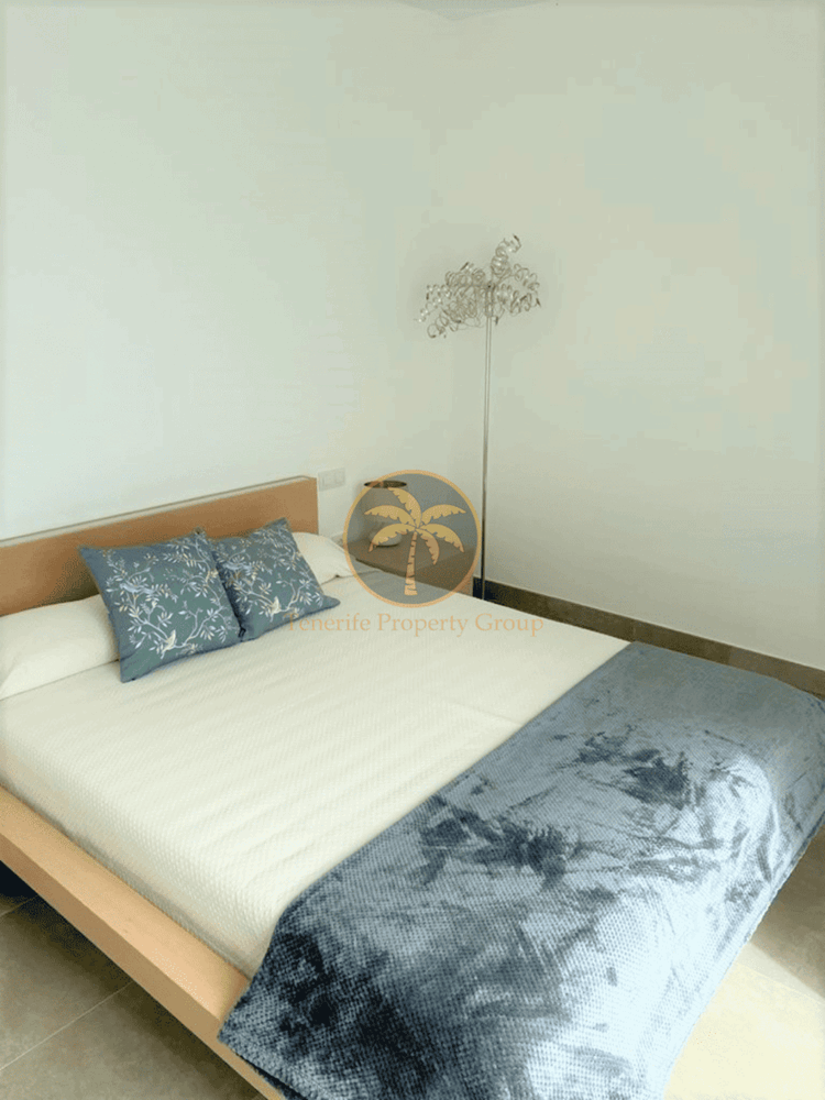 3 bed apartment for sale in La Caleta