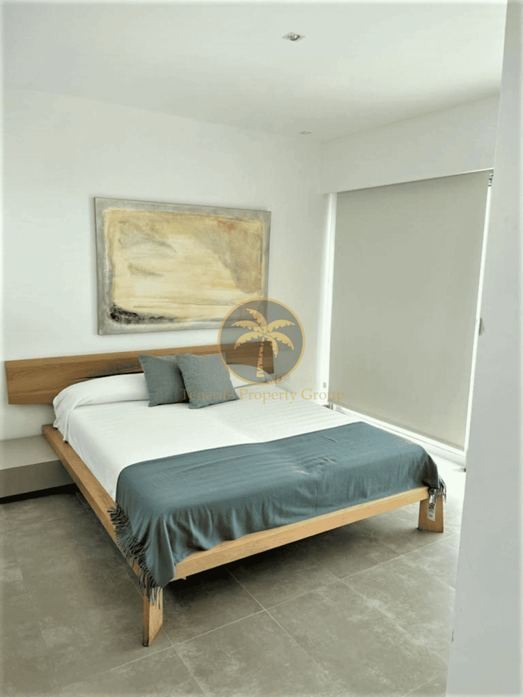 3 bed apartment for sale in La Caleta