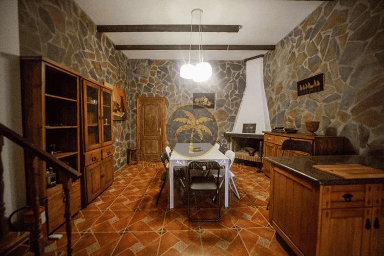 5 bed townhouse for sale in Chio