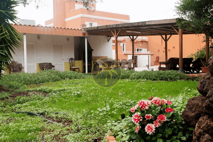 5 bed townhouse for sale in Chio