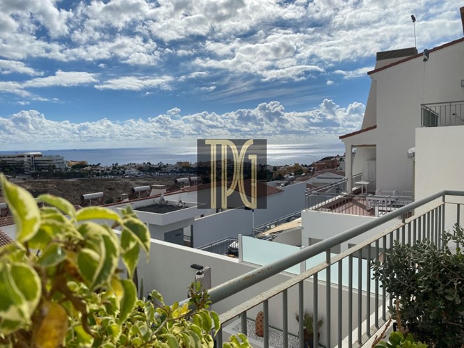 2 bed apartment for sale in La Caleta